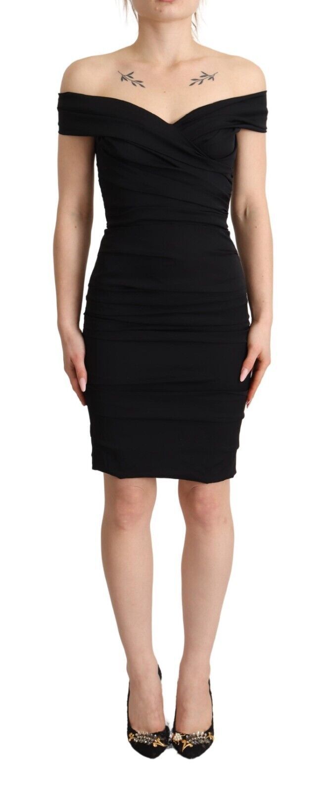 Dolce & Gabbana Black 94% Silk Off-the-Shoulder Bodycon Hombár Dress – Back Zip, Logo Detail, Italian