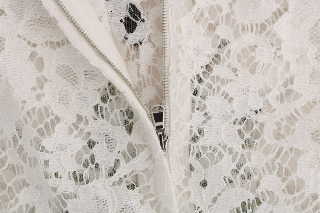 Dolce & Gabbana White Sequin Lace Blouse – Pineapple-Banana Motif, Silk Lining, Back Zipper, Italian