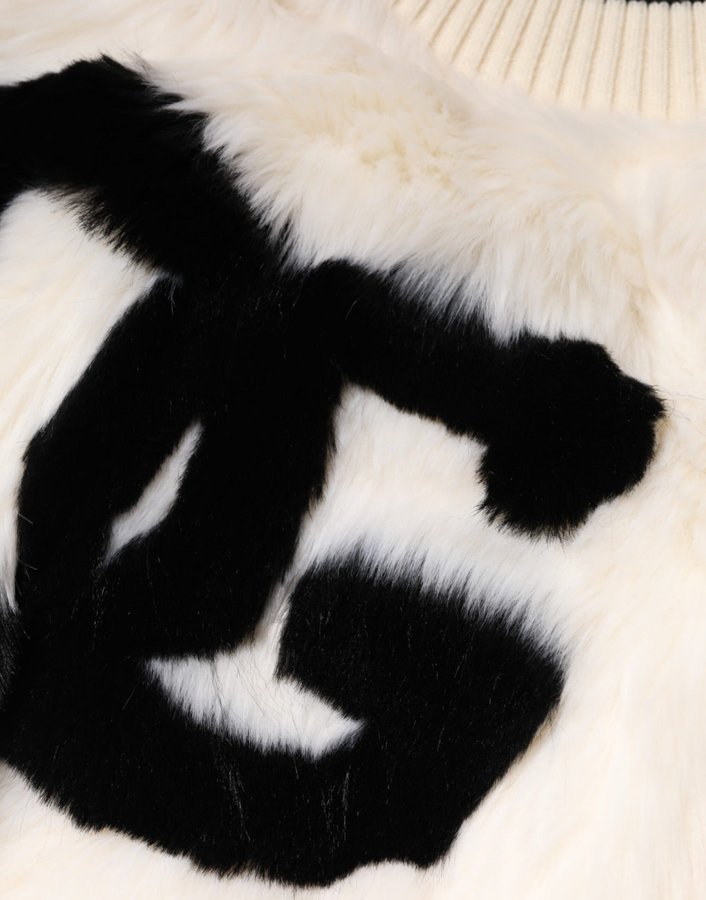 Dolce & Gabbana White-Black Faux-Fur Cropped Sweater – 85% Acrylic, Silk Lining